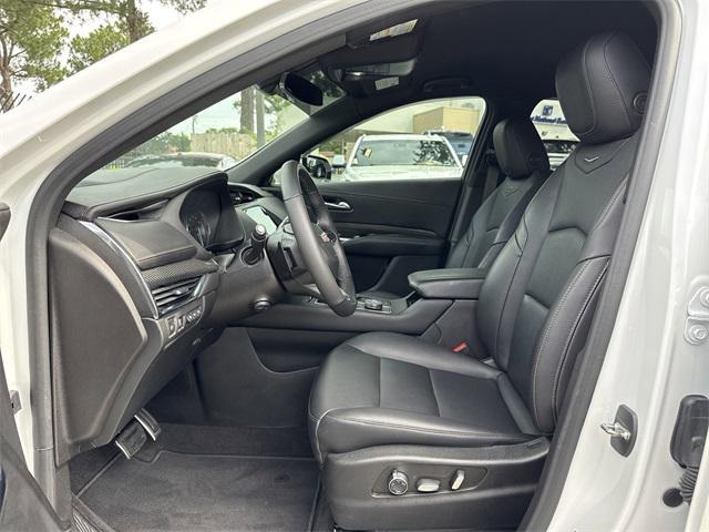 used 2023 Cadillac XT4 car, priced at $29,800