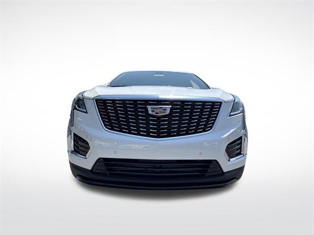 new 2025 Cadillac XT5 car, priced at $49,220