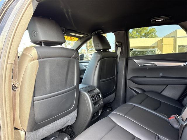 used 2024 Cadillac XT5 car, priced at $30,415