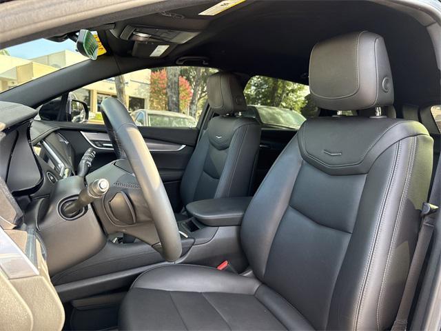 used 2024 Cadillac XT5 car, priced at $30,415