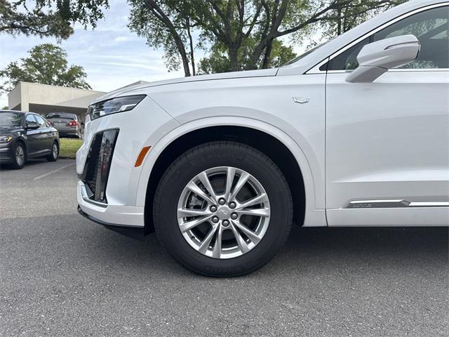new 2025 Cadillac XT6 car, priced at $52,130