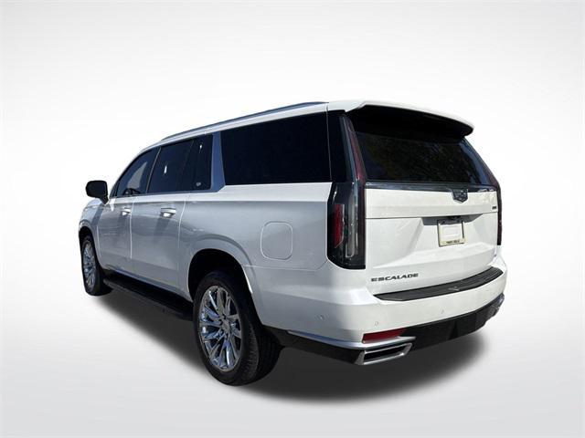 used 2022 Cadillac Escalade ESV car, priced at $55,850