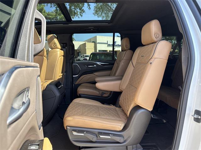used 2022 Cadillac Escalade ESV car, priced at $55,850
