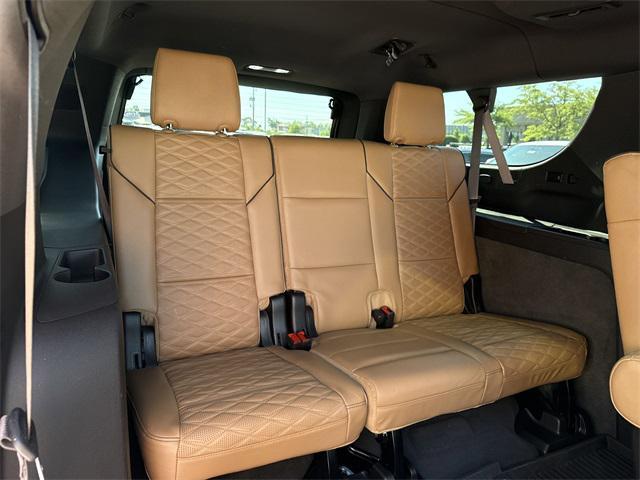 used 2022 Cadillac Escalade ESV car, priced at $55,850