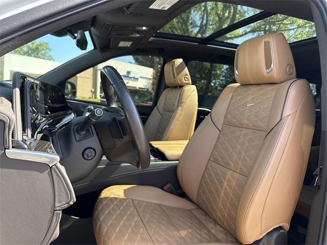 used 2022 Cadillac Escalade ESV car, priced at $55,850