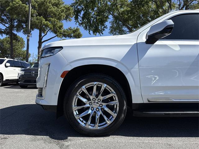 used 2022 Cadillac Escalade ESV car, priced at $55,850