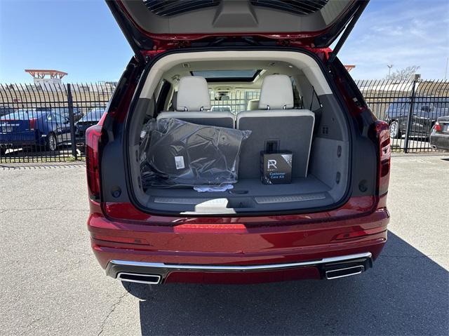 new 2025 Cadillac XT6 car, priced at $58,020