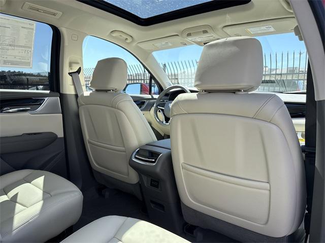 new 2025 Cadillac XT6 car, priced at $58,020
