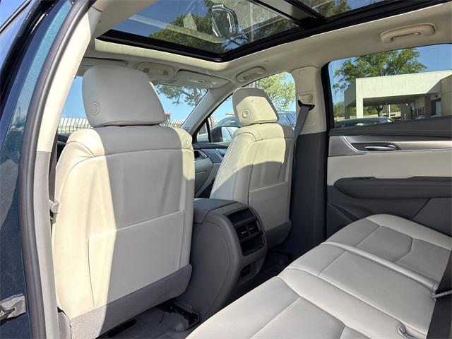new 2025 Cadillac XT5 car, priced at $54,215