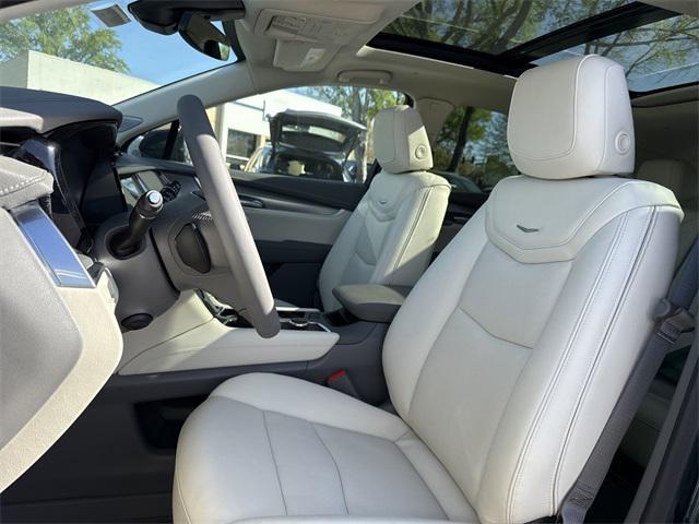 new 2025 Cadillac XT5 car, priced at $54,215