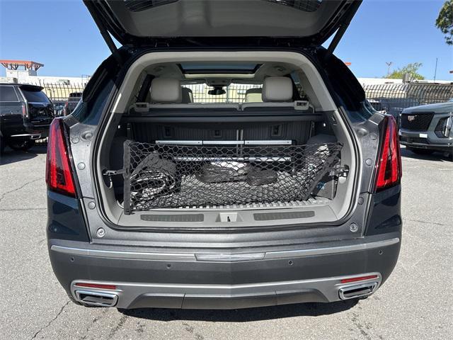 new 2025 Cadillac XT5 car, priced at $54,215