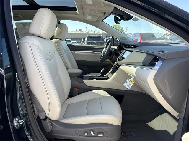 new 2025 Cadillac XT5 car, priced at $54,215