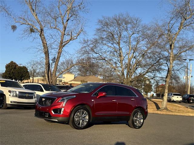 new 2025 Cadillac XT5 car, priced at $59,140