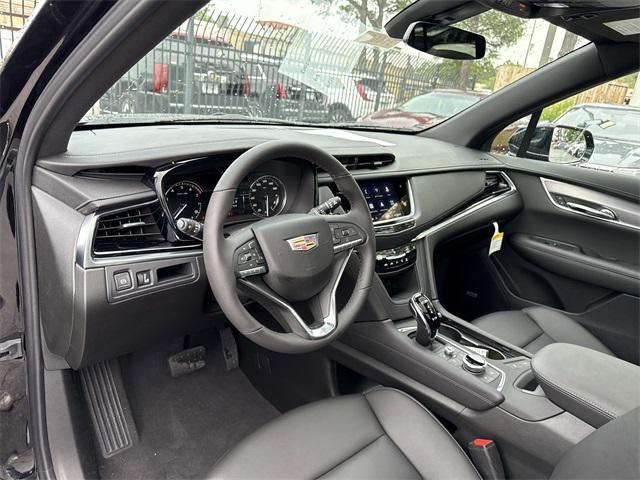 new 2025 Cadillac XT6 car, priced at $51,530