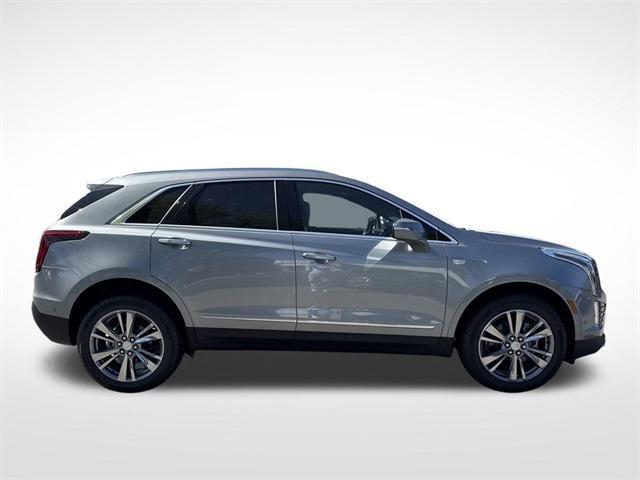new 2025 Cadillac XT5 car, priced at $54,187
