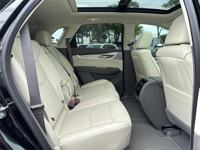 new 2025 Cadillac XT5 car, priced at $57,190