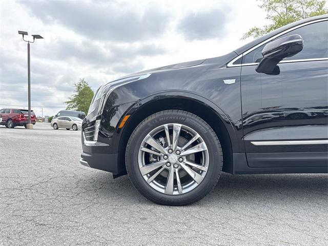 new 2025 Cadillac XT5 car, priced at $57,190