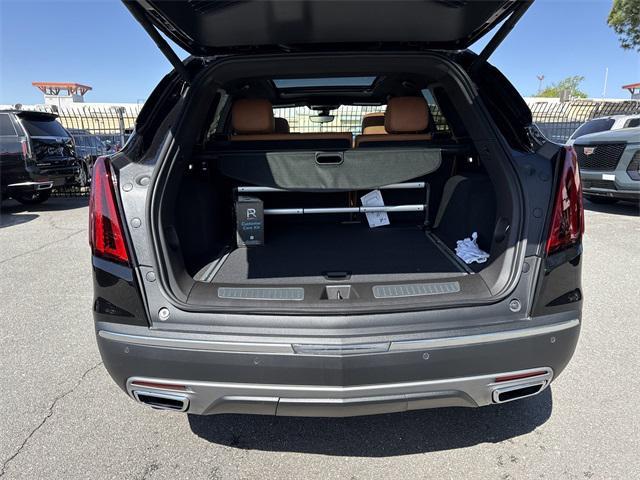 new 2025 Cadillac XT5 car, priced at $56,890