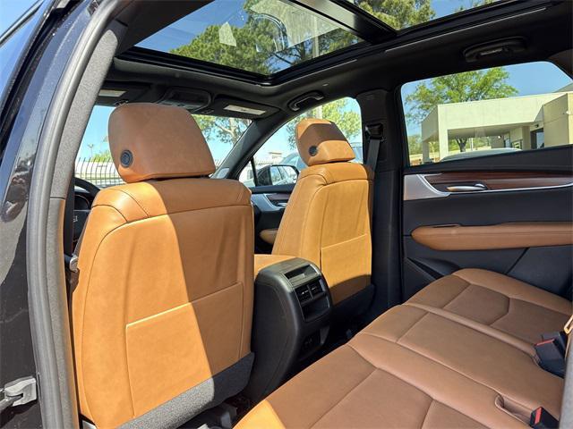 new 2025 Cadillac XT5 car, priced at $56,890