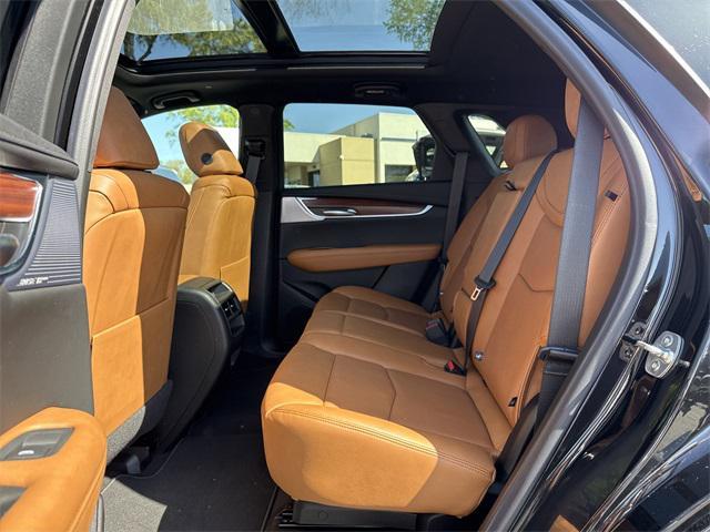 new 2025 Cadillac XT5 car, priced at $56,890