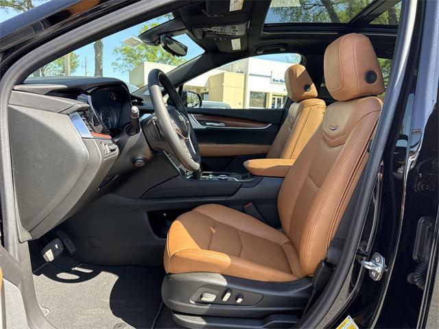 new 2025 Cadillac XT5 car, priced at $56,890