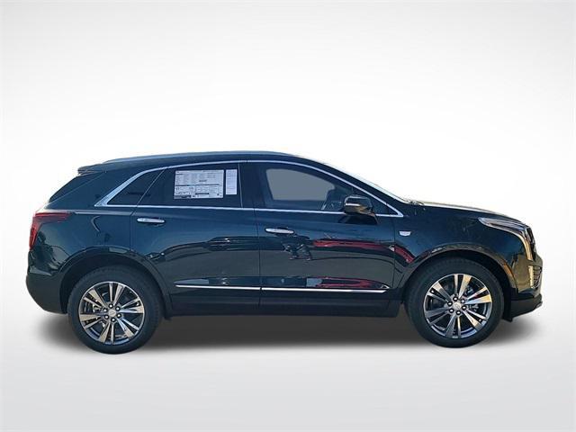 new 2025 Cadillac XT5 car, priced at $53,940