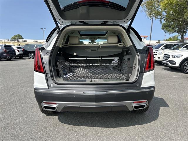 new 2025 Cadillac XT5 car, priced at $54,215