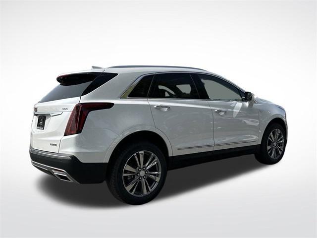 new 2025 Cadillac XT5 car, priced at $54,215