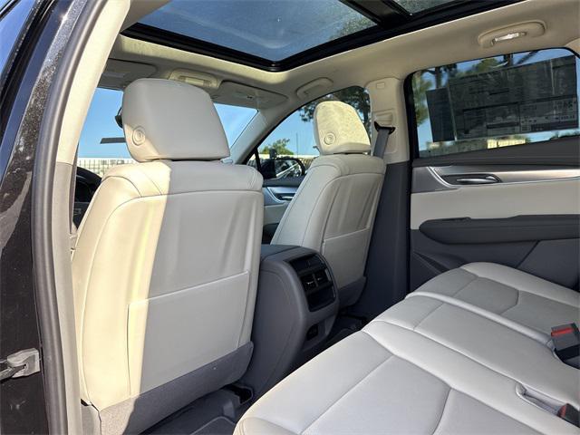 new 2025 Cadillac XT5 car, priced at $54,890