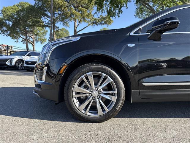 new 2025 Cadillac XT5 car, priced at $54,890