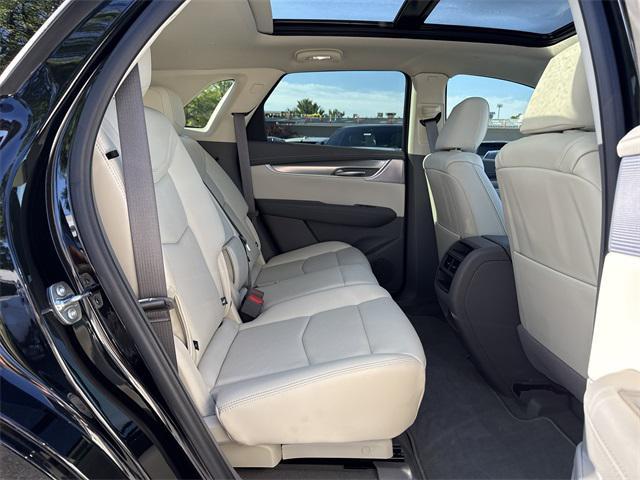 new 2025 Cadillac XT5 car, priced at $54,890