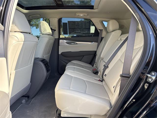 new 2025 Cadillac XT5 car, priced at $54,890