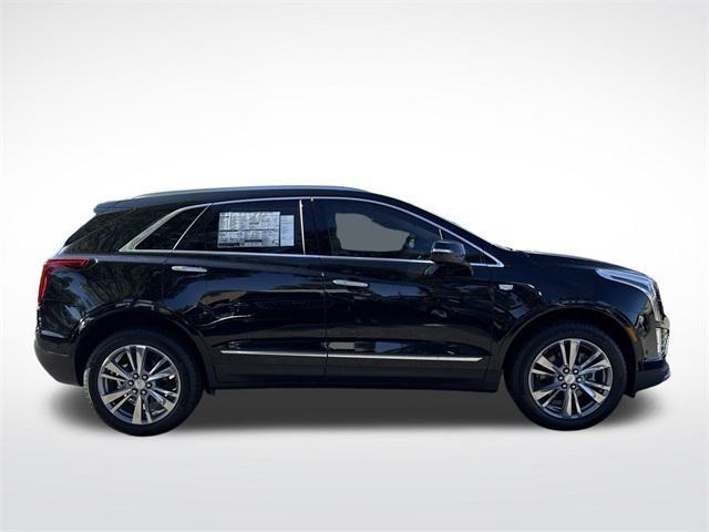 new 2025 Cadillac XT5 car, priced at $54,890