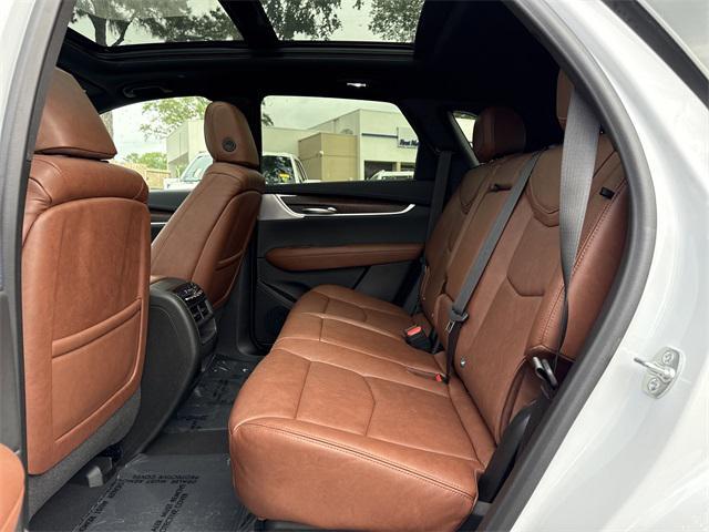new 2025 Cadillac XT5 car, priced at $64,735