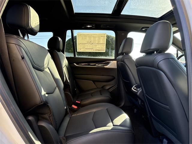 new 2025 Cadillac XT6 car, priced at $58,815