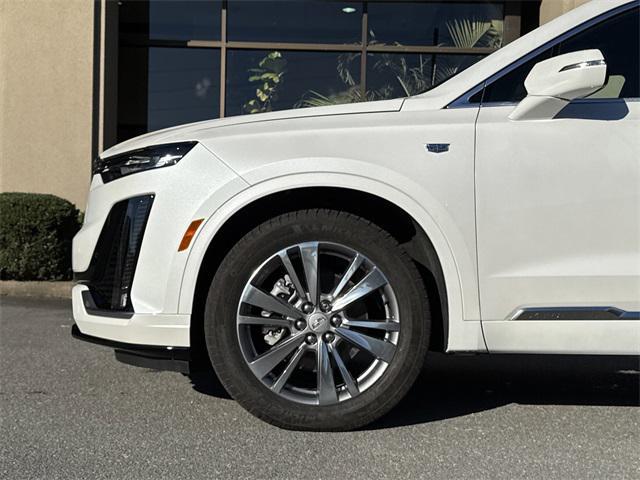 new 2025 Cadillac XT6 car, priced at $58,815