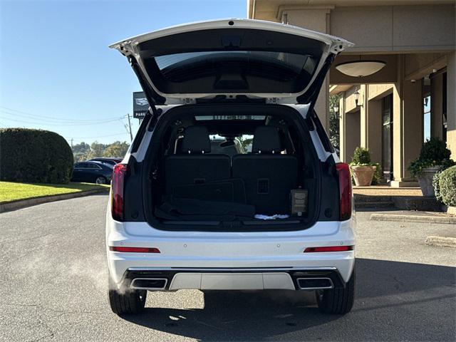 new 2025 Cadillac XT6 car, priced at $58,815