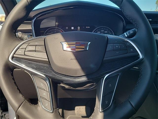 new 2024 Cadillac XT5 car, priced at $60,605