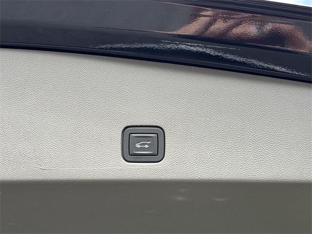 new 2025 Cadillac XT6 car, priced at $57,810