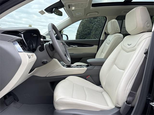 new 2025 Cadillac XT6 car, priced at $57,810