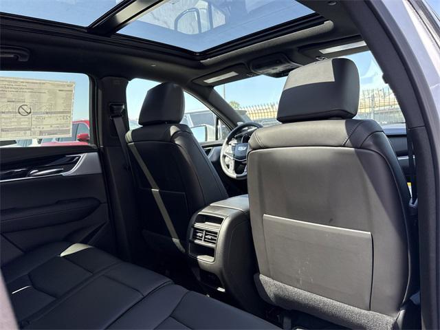 new 2025 Cadillac XT5 car, priced at $57,490