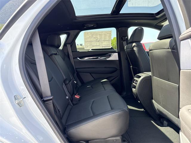 new 2025 Cadillac XT5 car, priced at $57,490