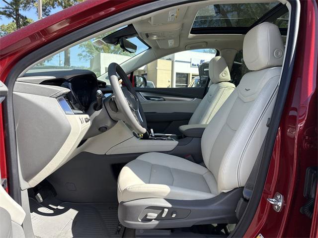 new 2025 Cadillac XT5 car, priced at $60,465
