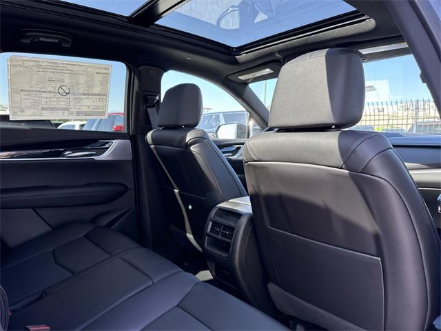 new 2025 Cadillac XT5 car, priced at $59,865