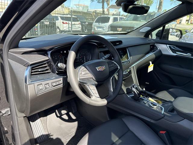 new 2025 Cadillac XT5 car, priced at $59,865