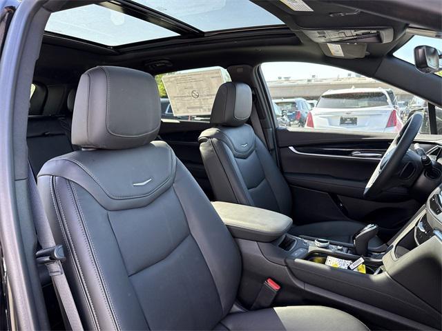 new 2025 Cadillac XT5 car, priced at $59,865