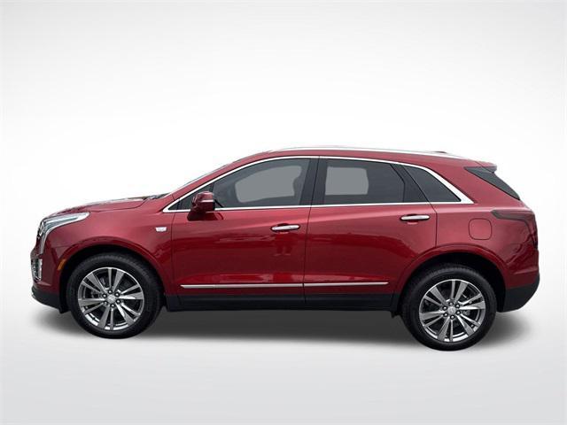 new 2025 Cadillac XT5 car, priced at $54,690