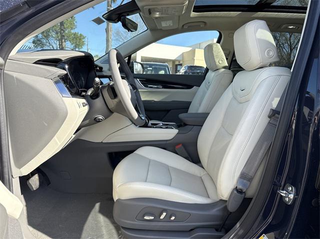 new 2025 Cadillac XT6 car, priced at $62,615