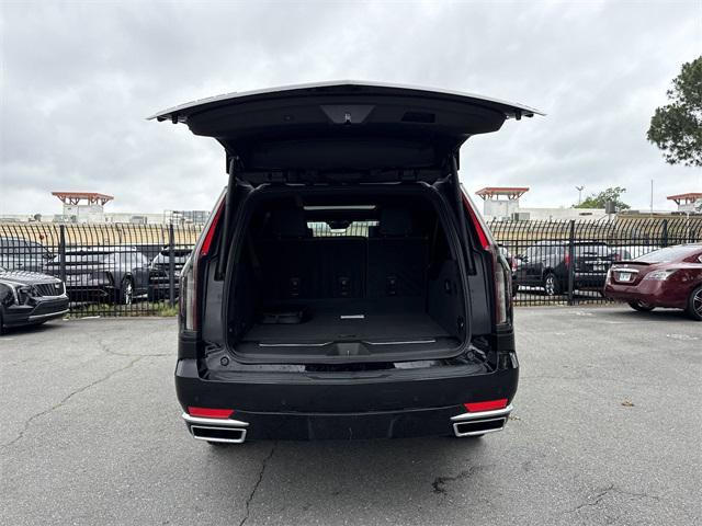used 2021 Cadillac Escalade ESV car, priced at $61,349