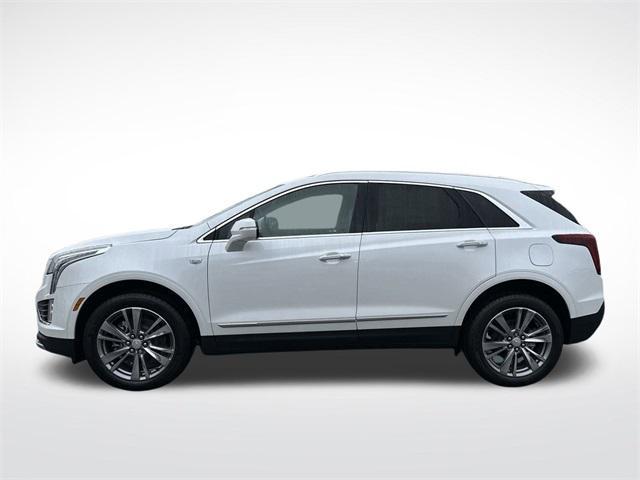 new 2025 Cadillac XT5 car, priced at $54,945